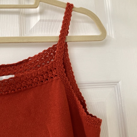 petite sophisticate crochet top* - Picture 8 of 14